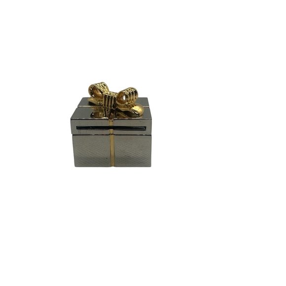 CL-X15A Other - Small Vintage (CL-X15A) 1996 Flip Top Present Box Roman Numeral Clock